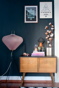 Pinterest Pinner Interview mit Antonia von Craftifair, hier ihre Couchecke mit Sideboard