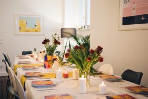 fiverr Deutschland: Der Online-Marktplatz für Freelancer | auf fiverr.com findet ihr aus +190 Ländern alle wichtigen digitalen und kreativen Services wie Übersetzung, Grafik-Design, Illustration, Video-Produktion, Programmierung, Marktanalyse oder Beratung uvm. In unserer Fiverr Deutschland Gruppenpinnwand mit Pinspiration stellen wir Euch diese spannende Vielfalt unserer Freelancer aus Deutschland, Österreich, Schweiz und ganz Europa vor. Seid ihr dabei? | Pinspiration.de
